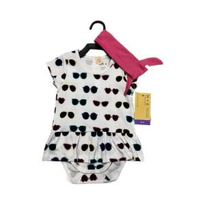 M+A Organic All Dressed up Bodysuit 12 months Headband Sunglass Print Snaps Cute